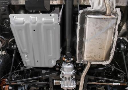 Защита топливного бака для Renault Duster 4WD (2015-2020) № 333.4718.1