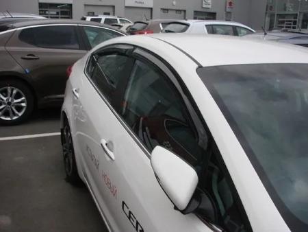 Дефлекторы боковых окон SIM для Kia Cerato (2013-2018) № SKICER1332