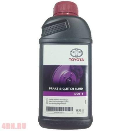 Жидкость тормозная 0.5L UNIVERSAL DOT 4 артикул 08823-80111