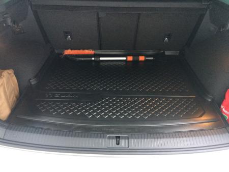 Коврик багажника оригинальный с низким базовым полом багажника для Volkswagen Tiguan (2016-2023) № 5NA061161A