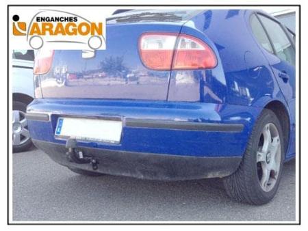 Фаркоп Aragon для Volkswagen Bora седан (1998-2005) № E0402AA
