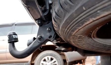 Фаркоп Thule для Toyota Land Cruiser J200 (2008-2021) № 424500