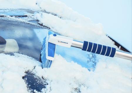 щетка для снега телескопическая michelin со скребком № 6866mch