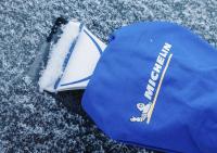 скребок для льда michelin с варежкой № 32637